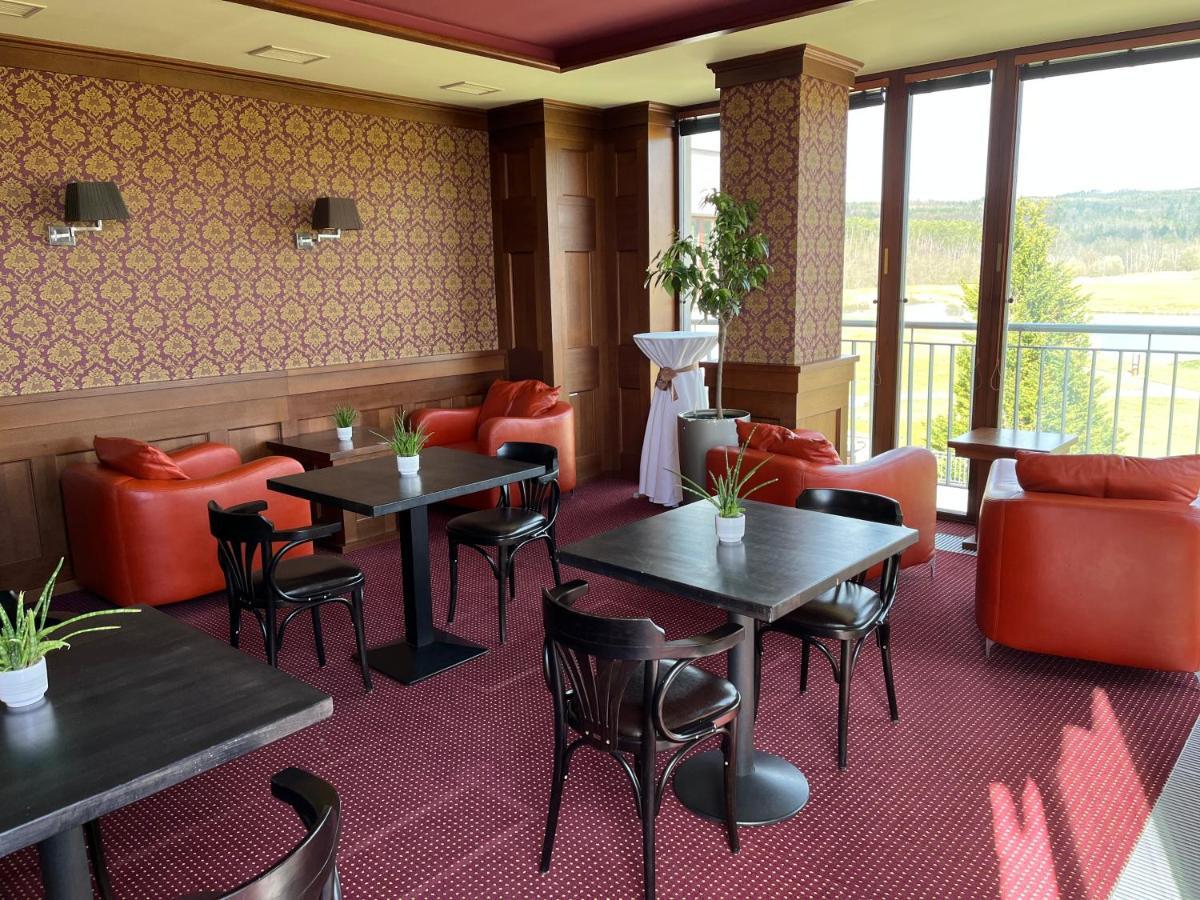 Hotel Beroun Golf Club エクステリア 写真